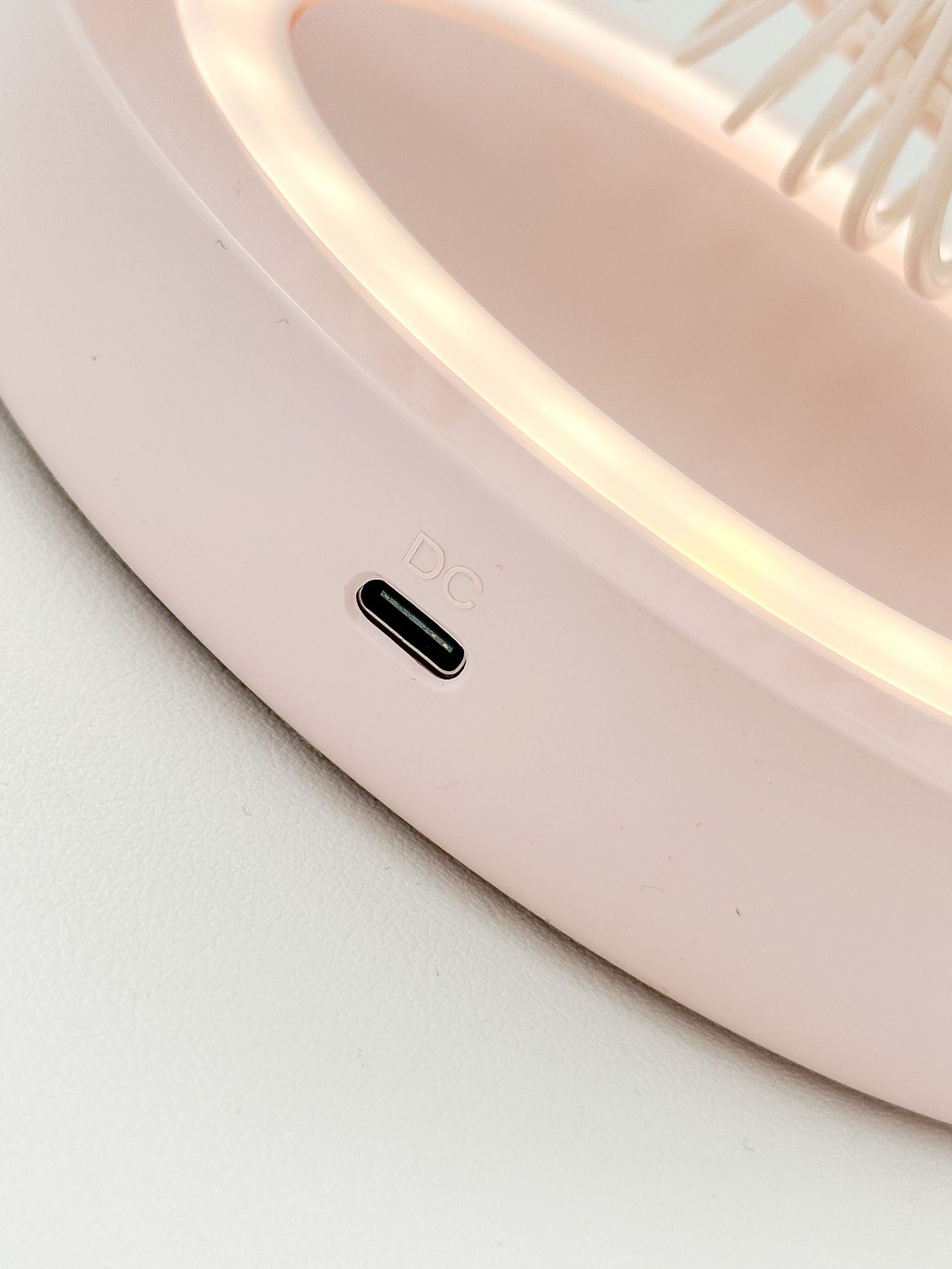 USB Rechargeable Desktop Fan - Bow & Cabin Styles — detail 3