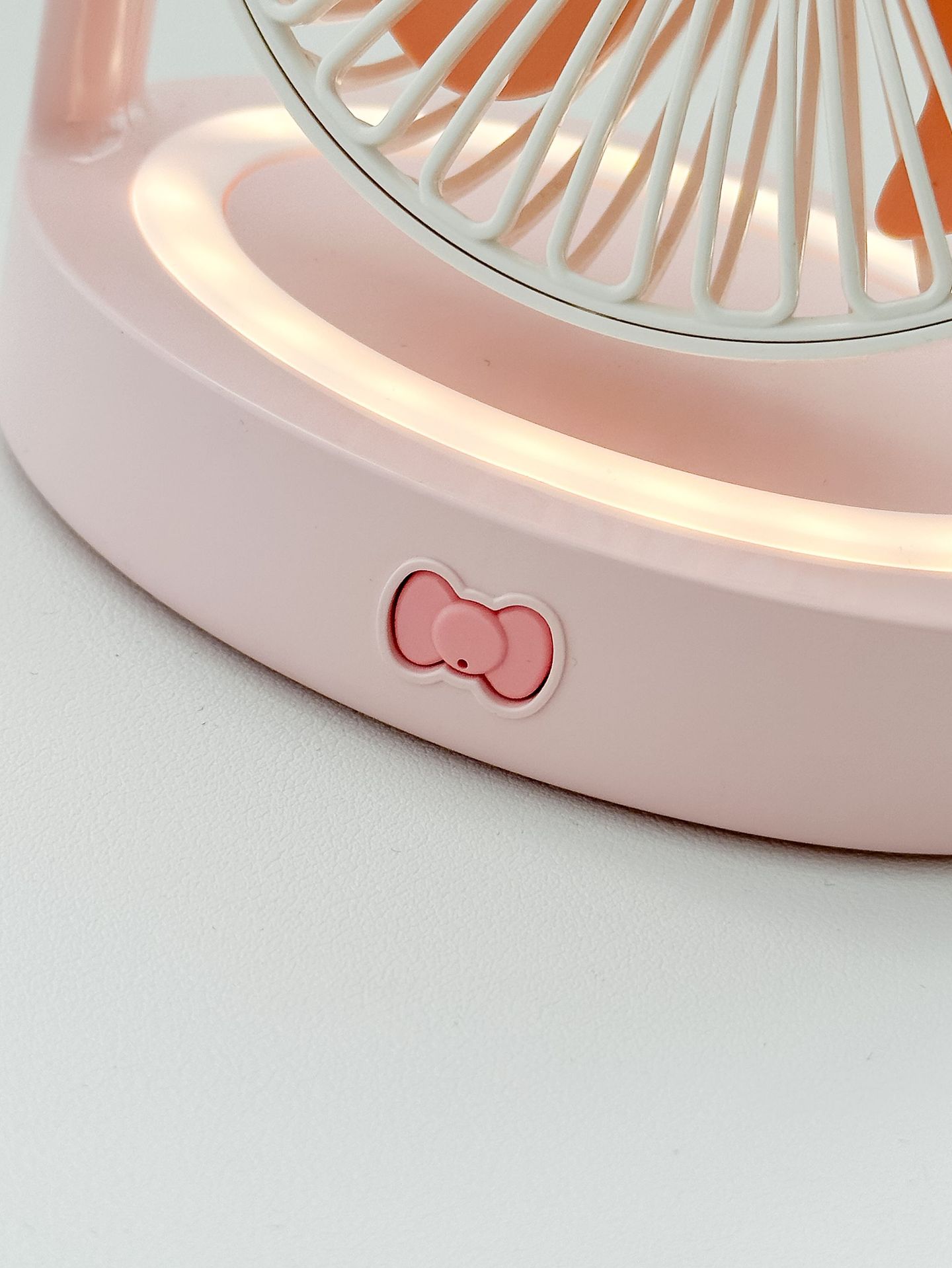 USB Rechargeable Desktop Fan - Bow & Cabin Styles — detail 2